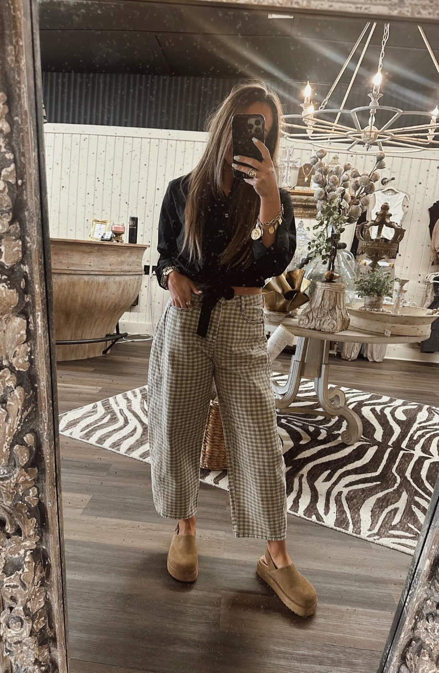 Mini Checkered Barrel Jeans