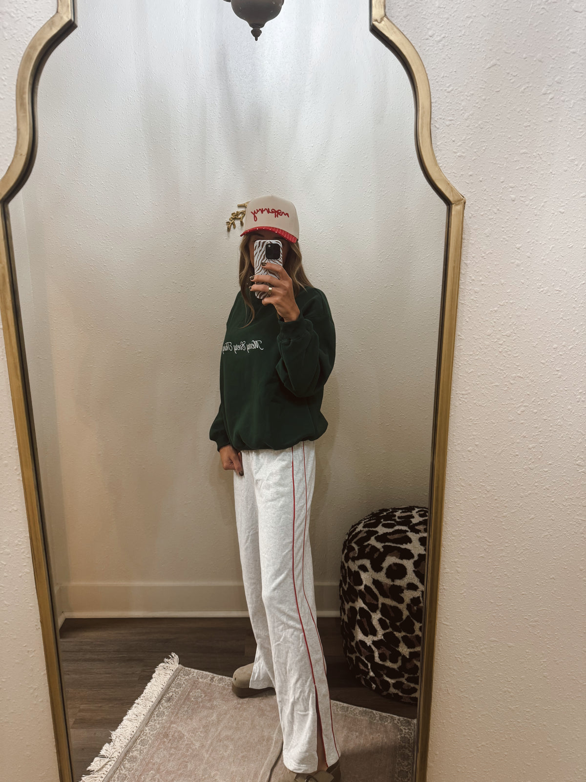 CHERRY STRIPE SWEATS