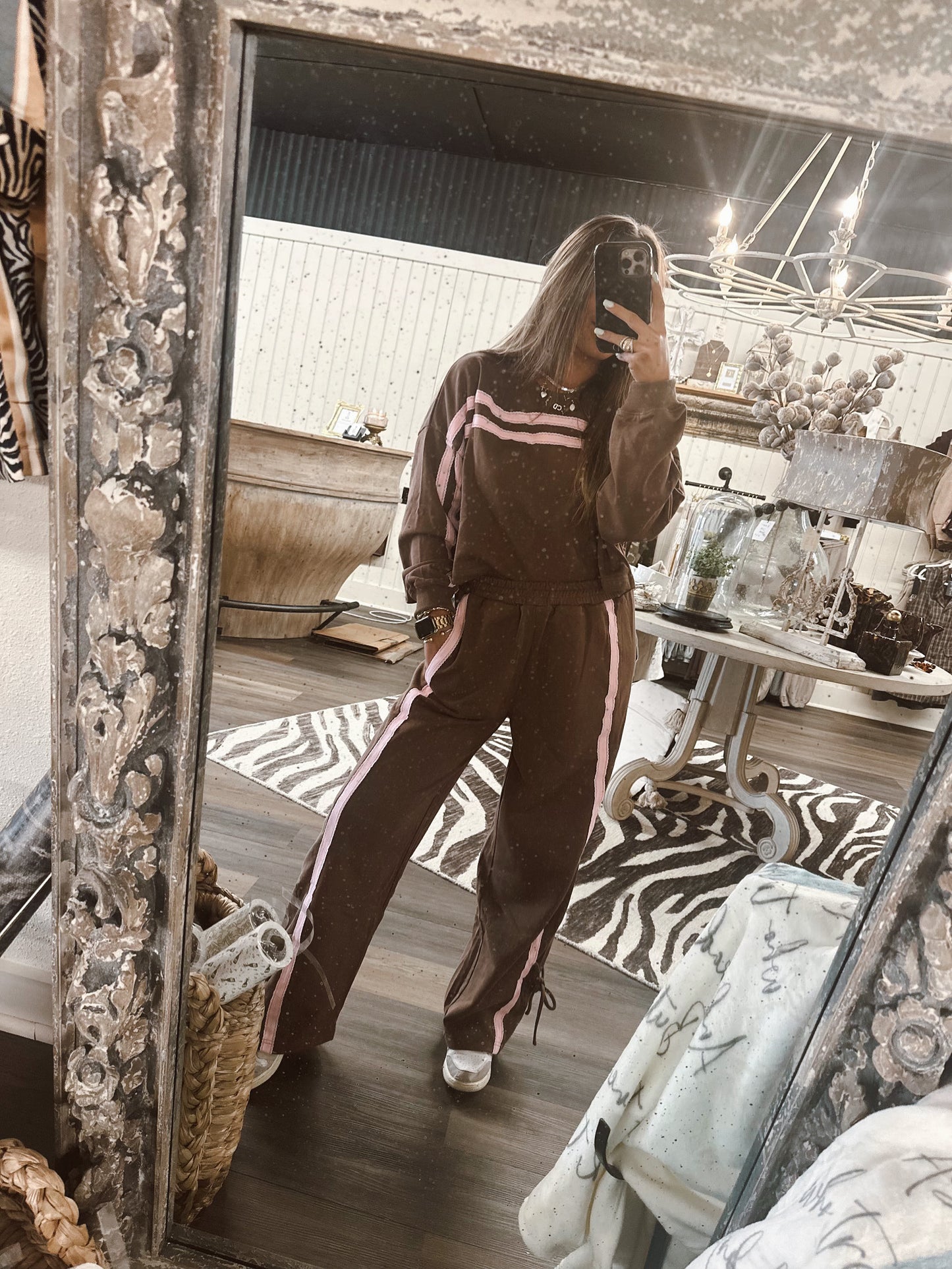 Coffee Break Set with Pink Lace Detail