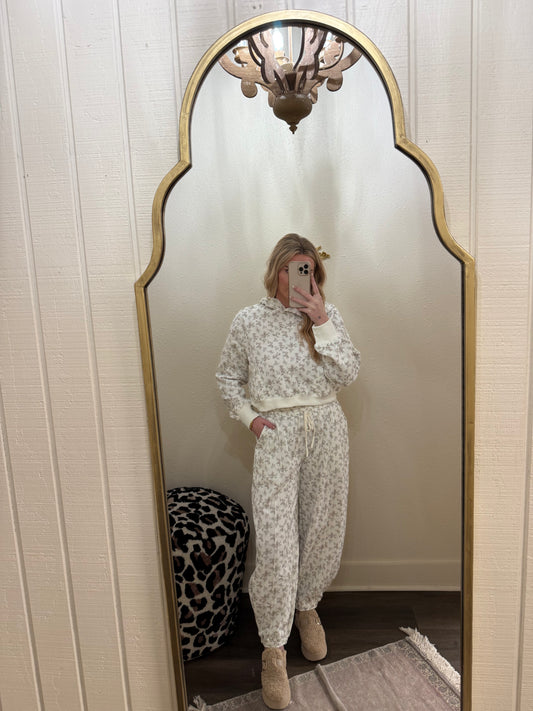 Vintage Bloom Sweatsuit Set